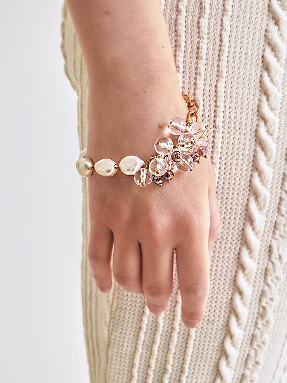ZOENA Bubble Pearl Bracelet