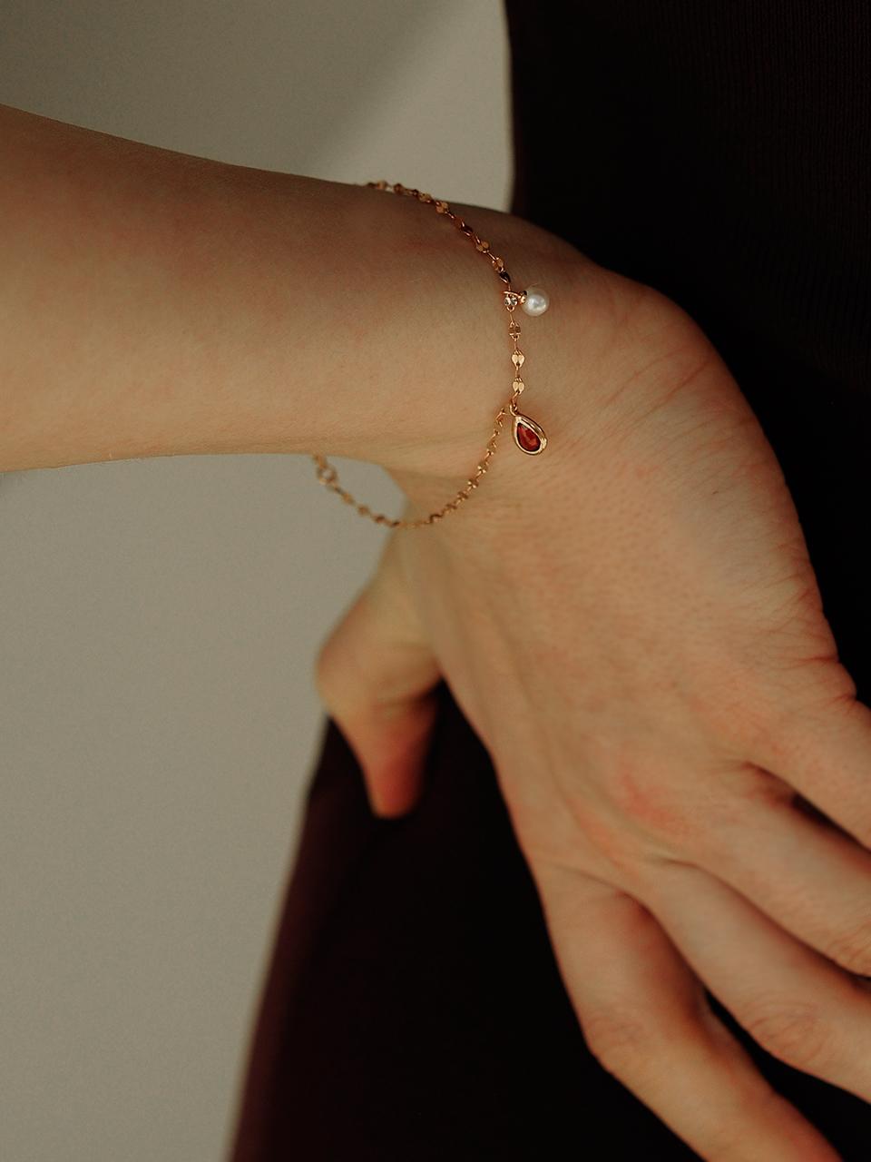 ZOENA Garnet 14K Gold Bracelet