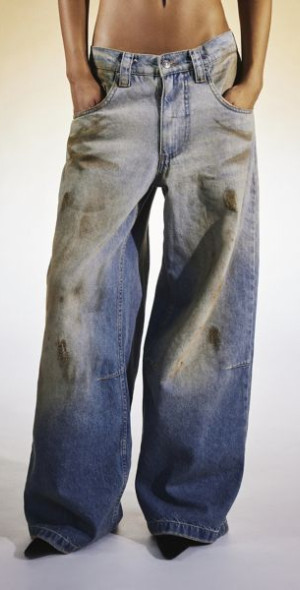 Loose Fit Jeans for Women | Low Rise & Baggy Jeans for Women