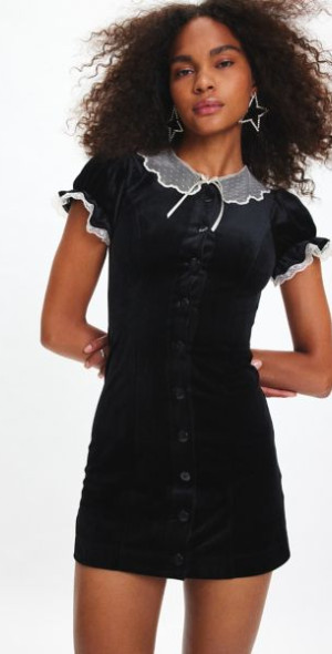 Kimchi Blue - Lace Collar Button Front Velvet Mini Dress in Black