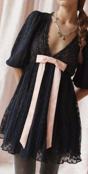 Kimchi Blue - Margaret Lace Bow Detail Babydoll Mini Dress in