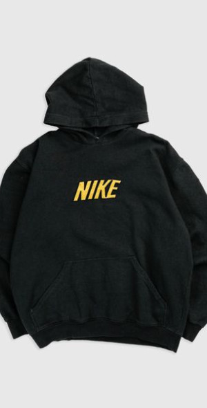 urban outfitters nike