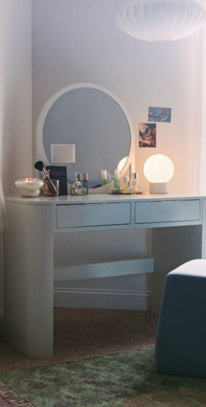Urban Outfitters - Kane Wood Mirrored Vanity in Ivory at